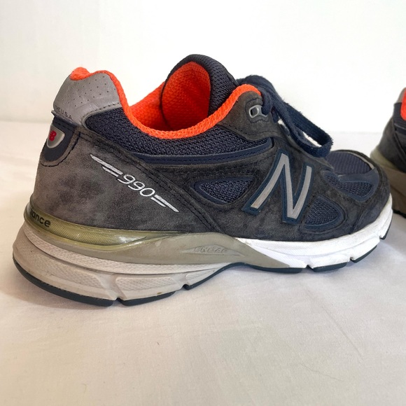 New Balance‎ Navy and Silver Athletic Shoes - Picture 3 of 5